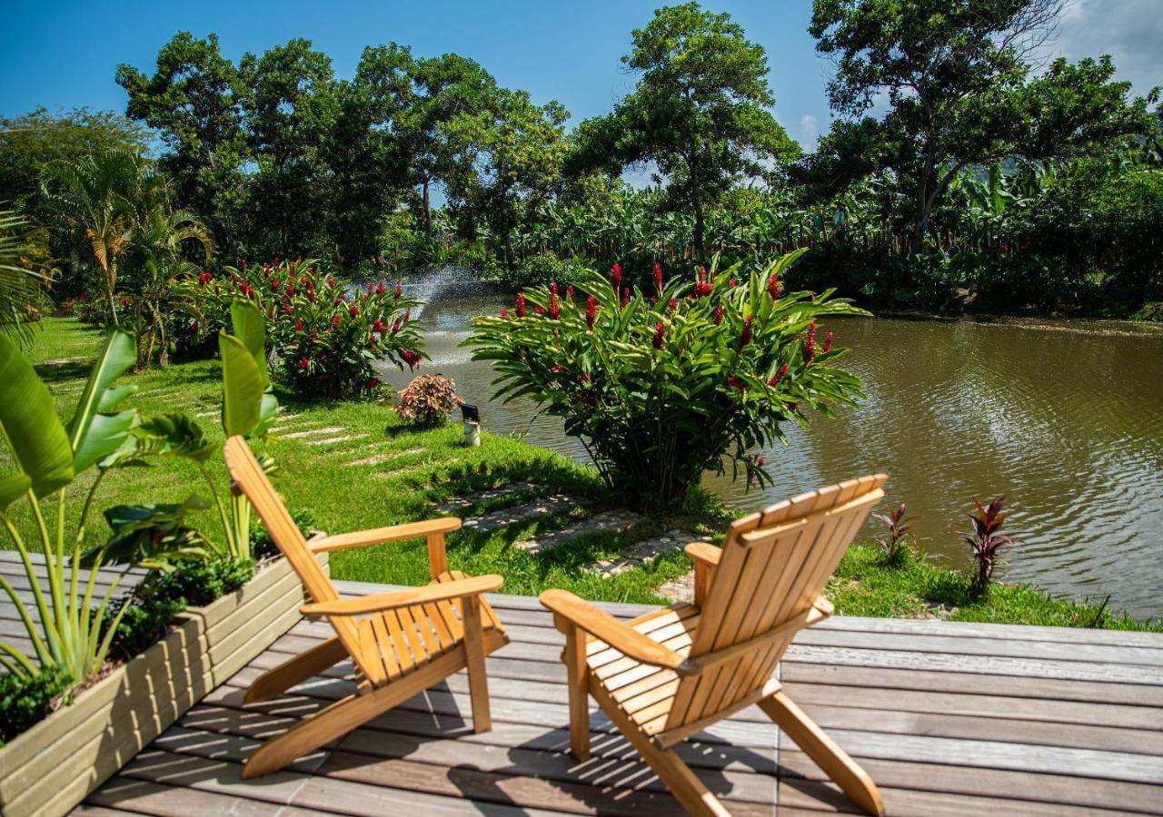Готель Gardenia Springs Бурітака Екстер'єр фото